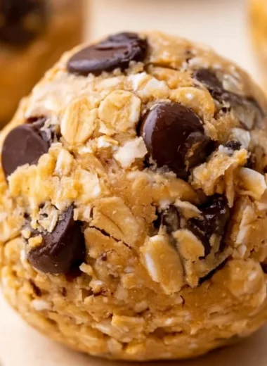 Healthy homemade oatmeal protein balls for a nutritious snack