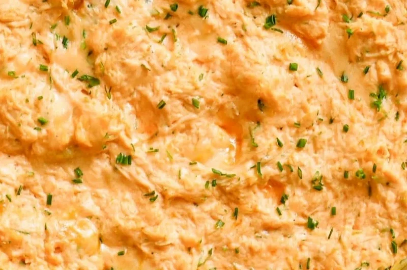Healthy Greek Yogurt Buffalo Chicken Dip recipe without cream cheese