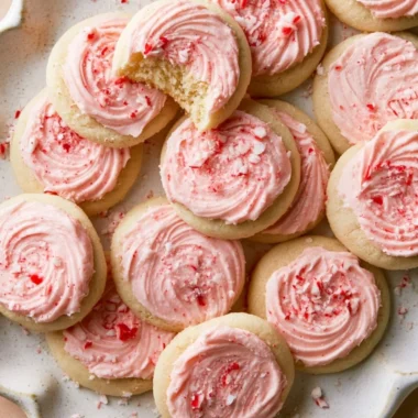 Batch of peppermint meltaway cookies on a festive plate